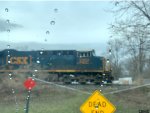 CSX 3302 on Q560